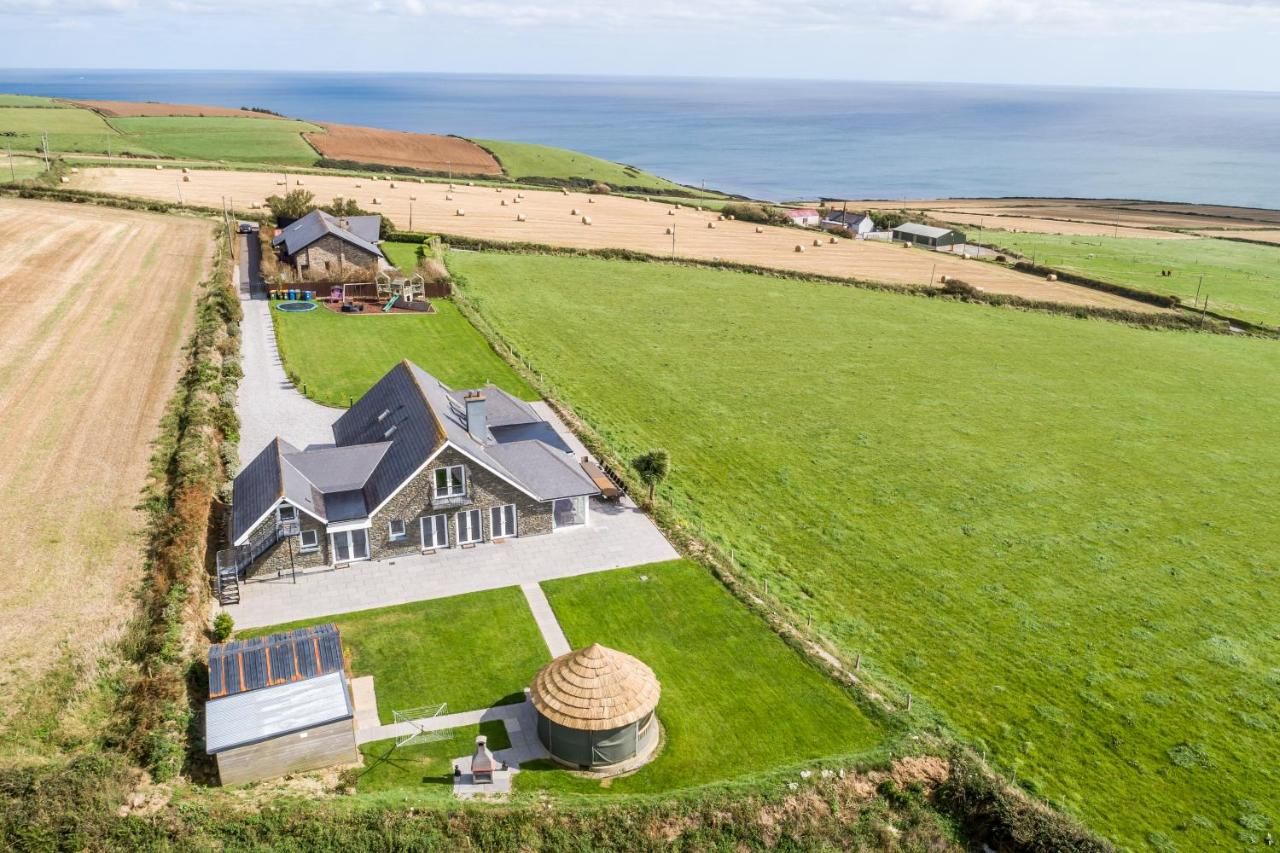 Дома для отпуска Ocean View,Kinsale, Exquisite holiday homes, sleeps 21 Кинсейл