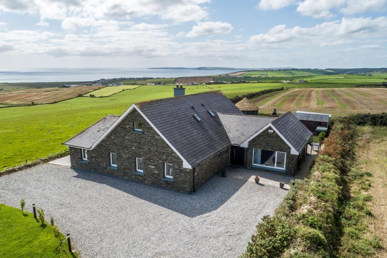 Дома для отпуска Ocean View,Kinsale, Exquisite holiday homes, sleeps 21 Кинсейл-46